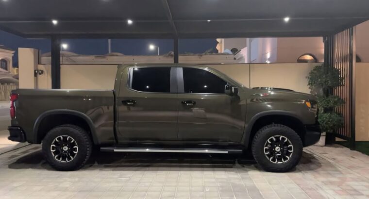 Chevrolet Silverado ZR2 2023 Gcc full option