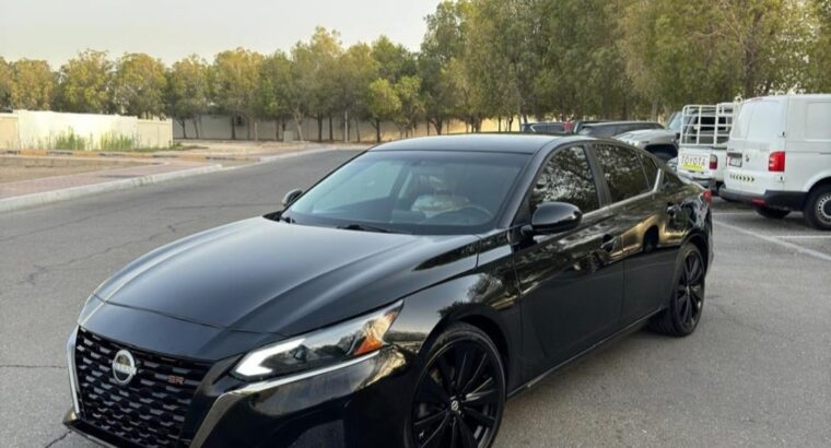 Nissan Altima SR 2019 USA imported