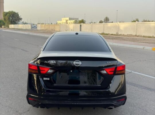 Nissan Altima SR 2019 USA imported