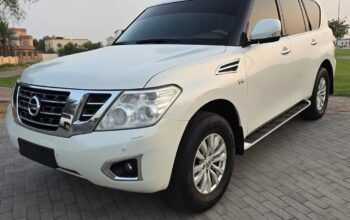 Nissan patrol SE 2015 mid option Gcc