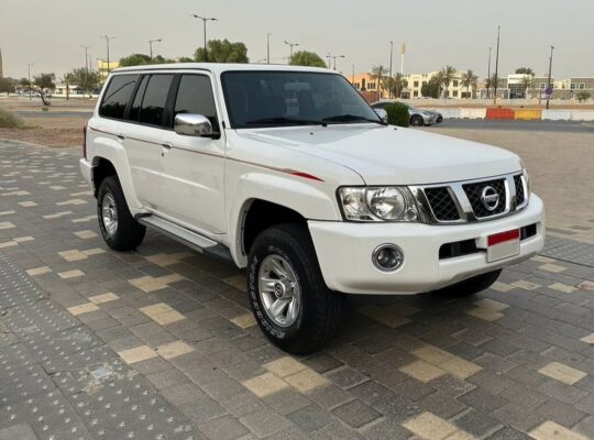 Nissan patrol safari 2019 full option Gcc