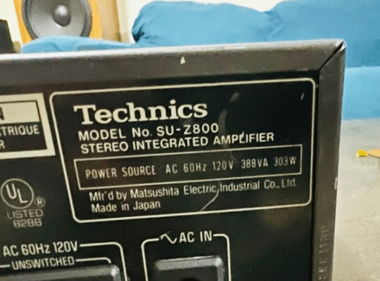 Technics stereo amp 100 W per channels for sale