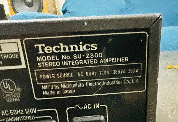 Technics stereo amp 100 W per channels for sale