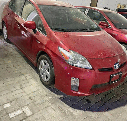 TOYOTA Prius Model 2011 imported In good condition