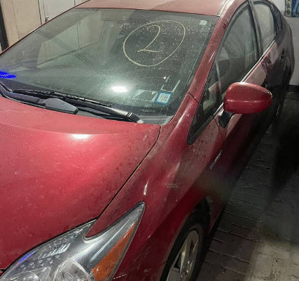 TOYOTA Prius Model 2011 imported In good condition