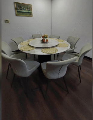 10-seater round table for sale