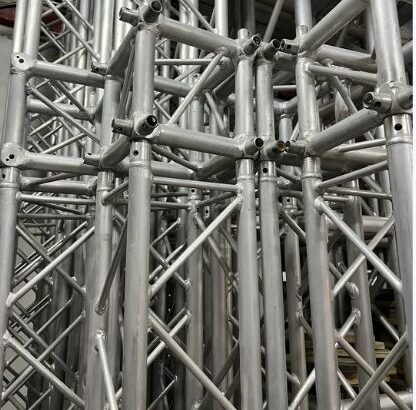 Trusses and stages and dance floor