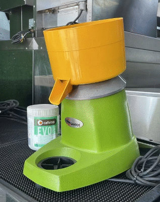 Santos Citrus Juicer “Classic” 11A For Sale