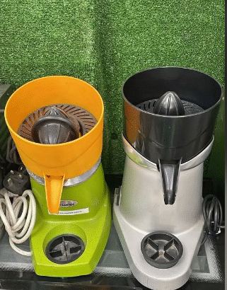 Santos Citrus Juicer “Classic” 11A For Sale