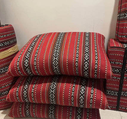 مجلس عربي للبيع