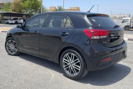 Kia Rio Hatchback 2018 Gcc 1.6 for sale
