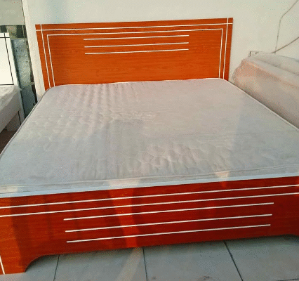 Bed king size with mattress for sale
