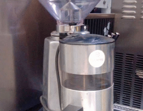 Coffee Grinder in very good condition for sale