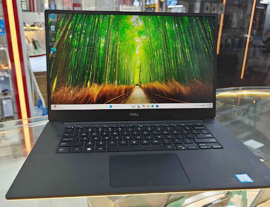 Dell XPS 15 7590 I5-9TH For Sale