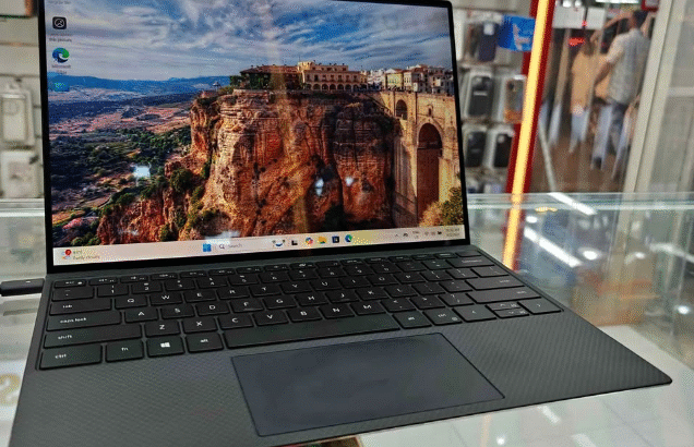Dell Xps 13 9310 i7-11th Gen 4k touch For Sale