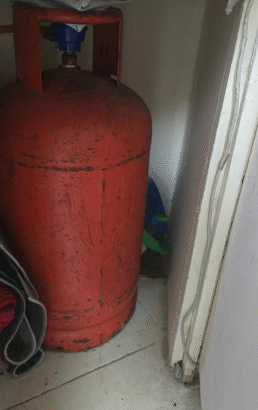 Gas stove Ikon and gas cylinder for sale