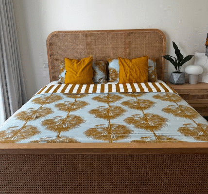 Stylish and Modern King Bed Set For Sale