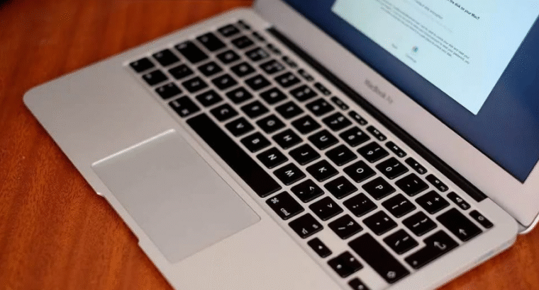 MacBook Air Core i5. 1.6GHZ’ For Sale’