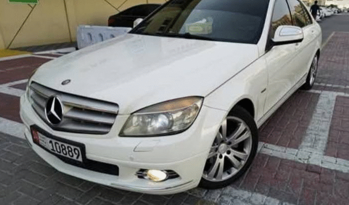Mercedes C180 2008 GCC in good condition for sale