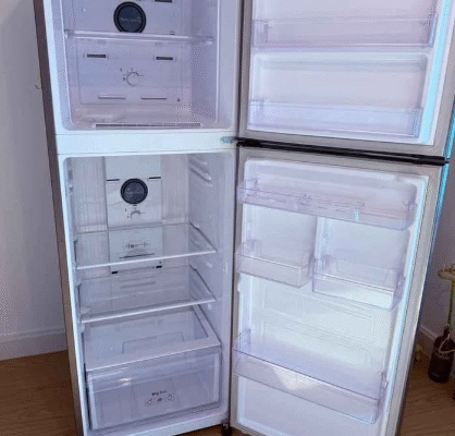 Samsung brand refrigerator for sale