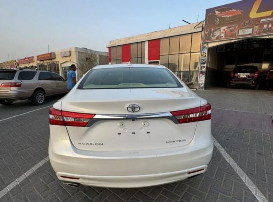 Toyota Avalon (Limited) Full Option 2015 USA impor
