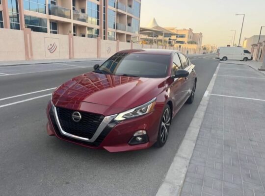 Nissan Altima SR 2019 USA imported for sale