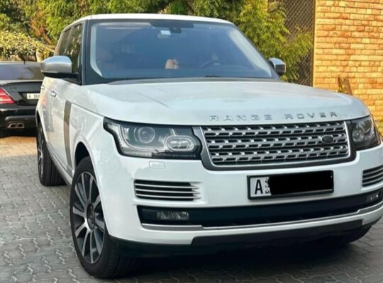 Range Rover vouge SE 2016 Gcc