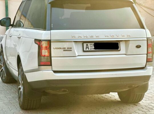 Range Rover vouge SE 2016 Gcc