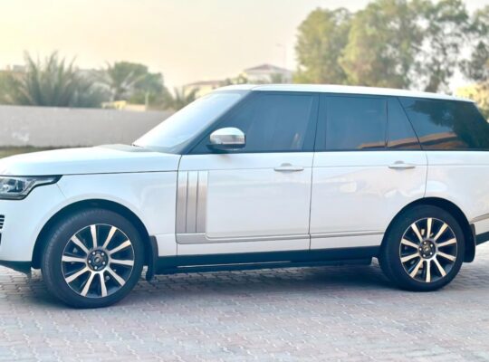 Range Rover vouge SE 2016 Gcc