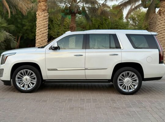 Cadillac Escalade platinum 2019 Gcc