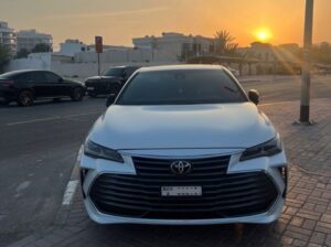 Toyota Avalon Limited Gcc 2022 black Edition