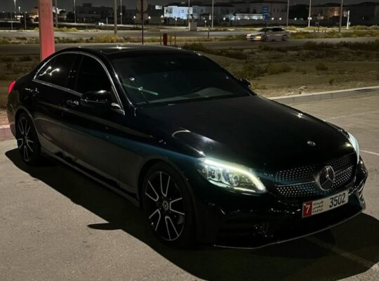 Mercedes C200 Gcc 2020 in perfect condition