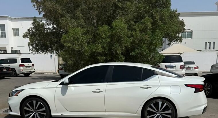 Nissan Altima SR 2021 Gcc for sale