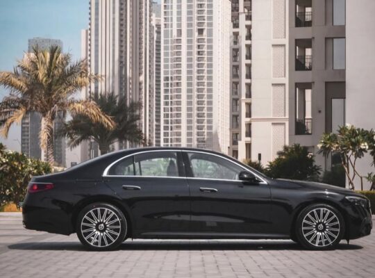 Mercedes E200 full option 2025
