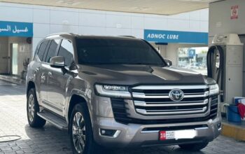 Toyota Land cruiser VXR 2023 Gcc full option