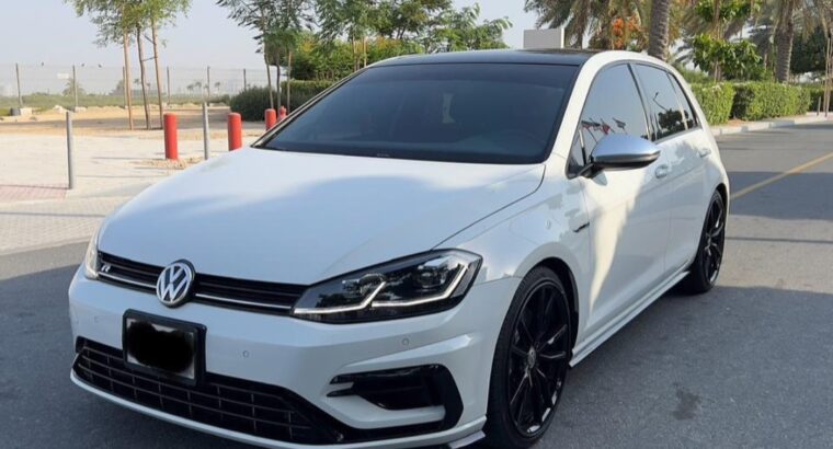 Volkswagen Golf R 2019 Gcc full option