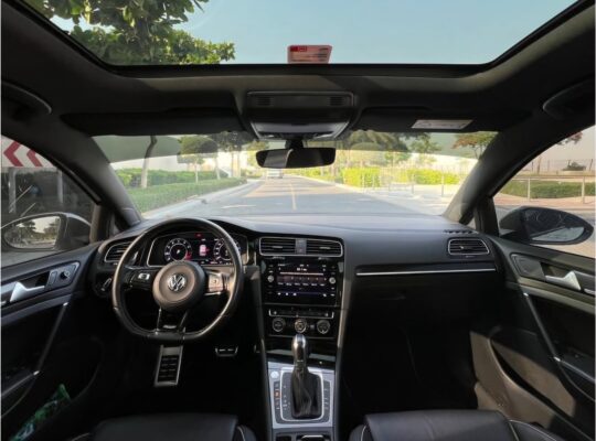 Volkswagen Golf R 2019 Gcc full option