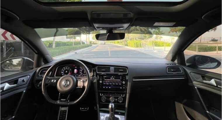 Volkswagen Golf R 2019 Gcc full option
