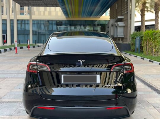 Tesla model Y performance 2023 Gcc