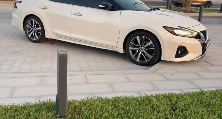 Nissan Maxima full option 2020 Gcc