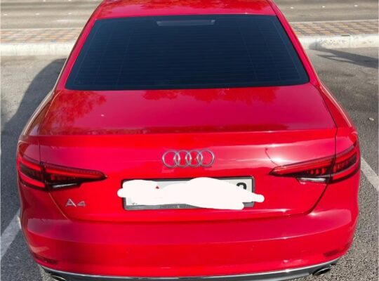 Audi A4 full option 2016 Gcc