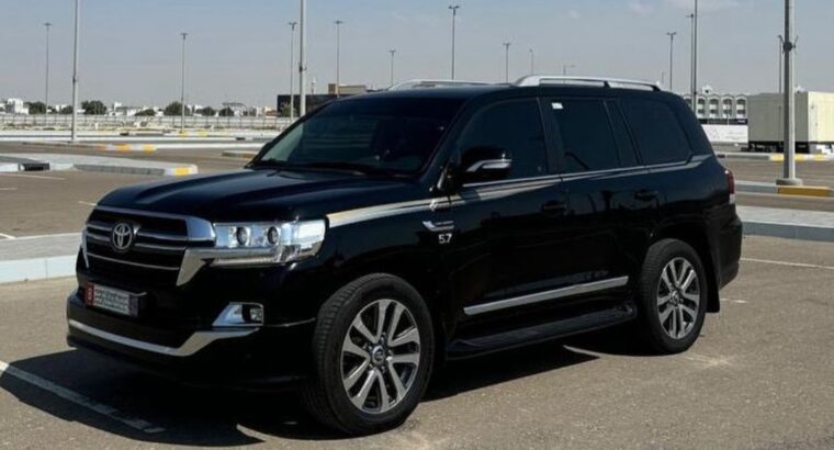 Toyota Land cruiser VXR 5.7L 2020 Gcc