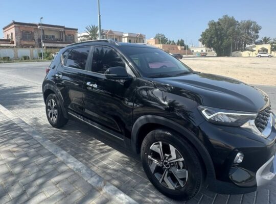Kia Sonet 2023 Gcc in perfect condition