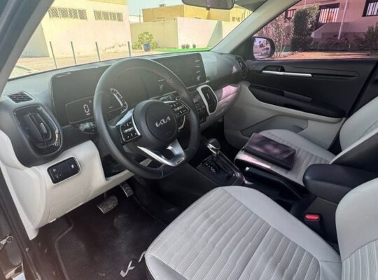 Kia Sonet 2023 Gcc in perfect condition
