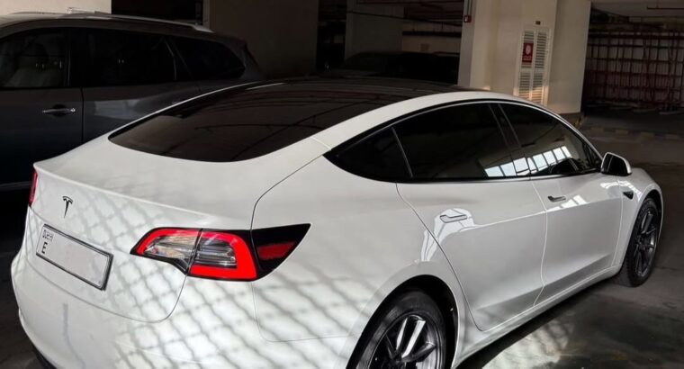 Tesla model 3 standard 2022 Gcc