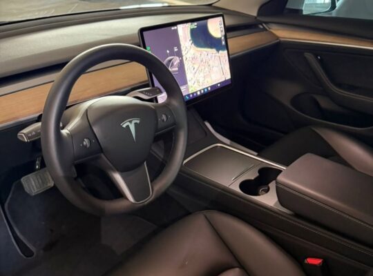Tesla model 3 standard 2022 Gcc