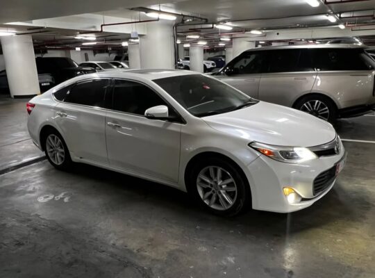 Toyota Avalon SE+ 2013 full option