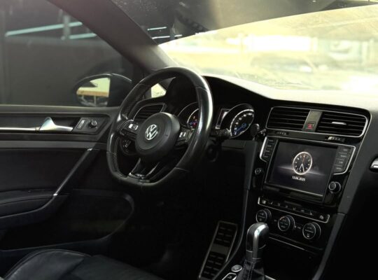 Volkswagen Golf R 2017 Gcc