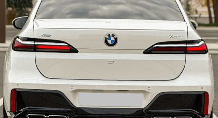 BMW 760i X Drive 2023 Gcc full option