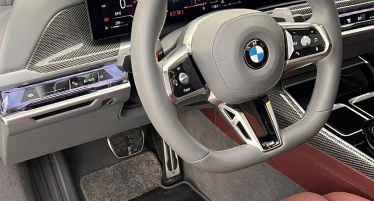 BMW 760i X Drive 2023 Gcc full option